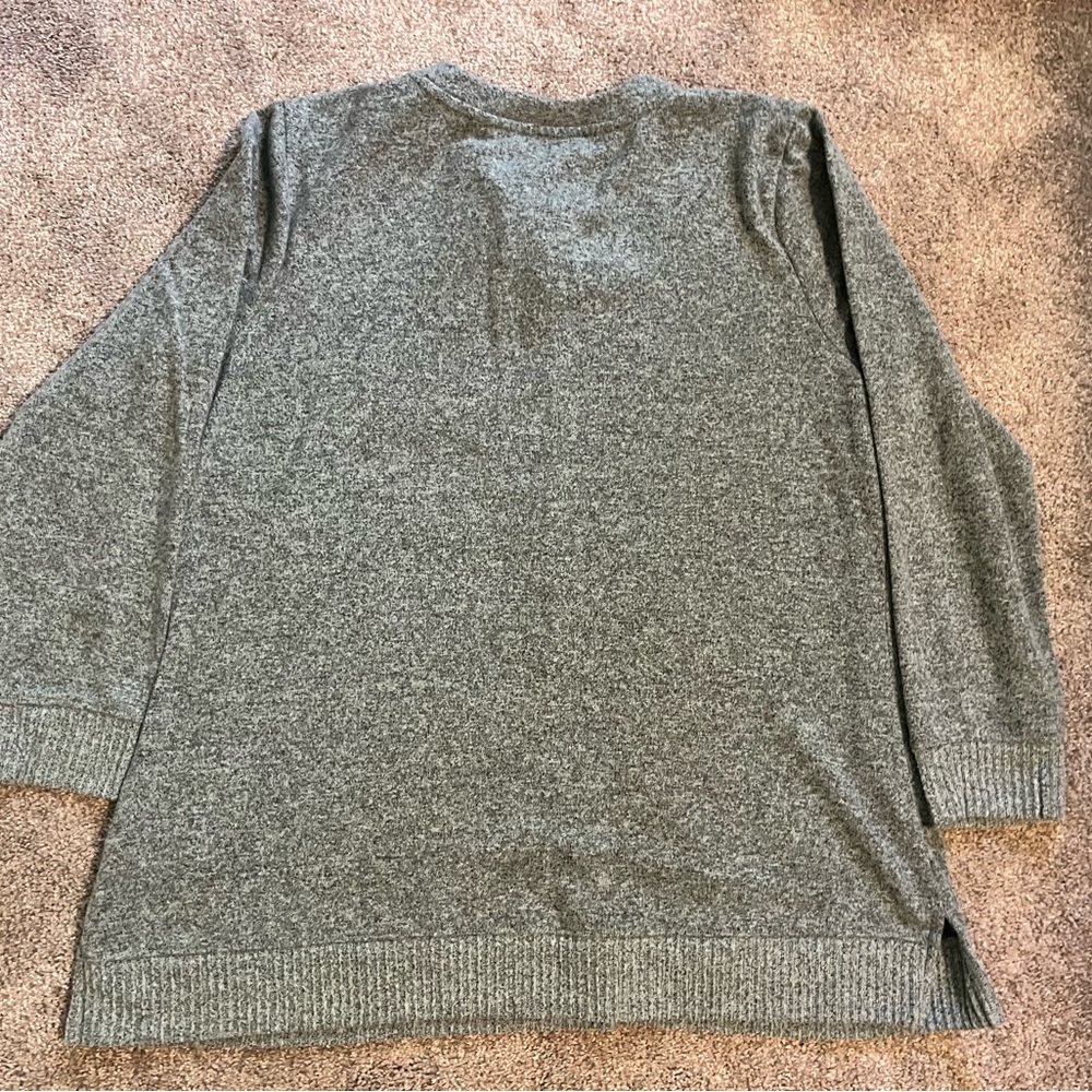Green/Gray V-Neck Sweater with Relaxed Fit